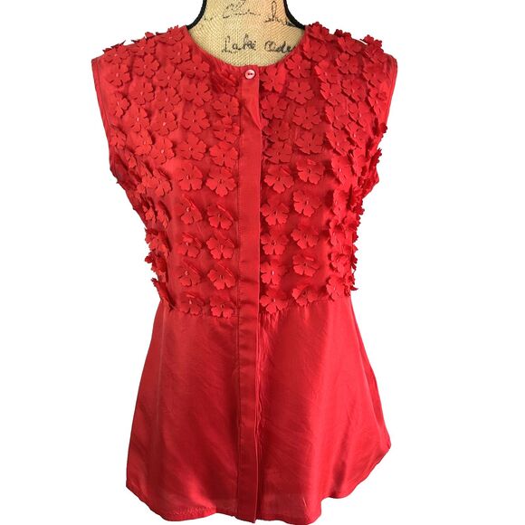 Weekend Maxmara Tops - Weekend Maxmara Women Red Silk/Cotton Button Down 3D Floral Detail Blouse Sz M